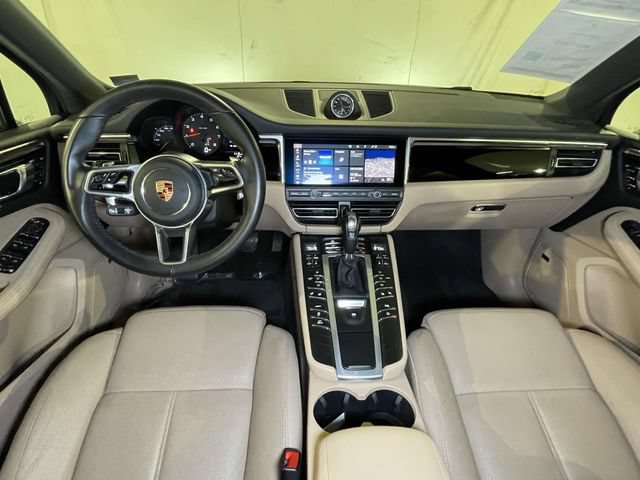 Certified 2020 Porsche Macan AWD/4WD image 26