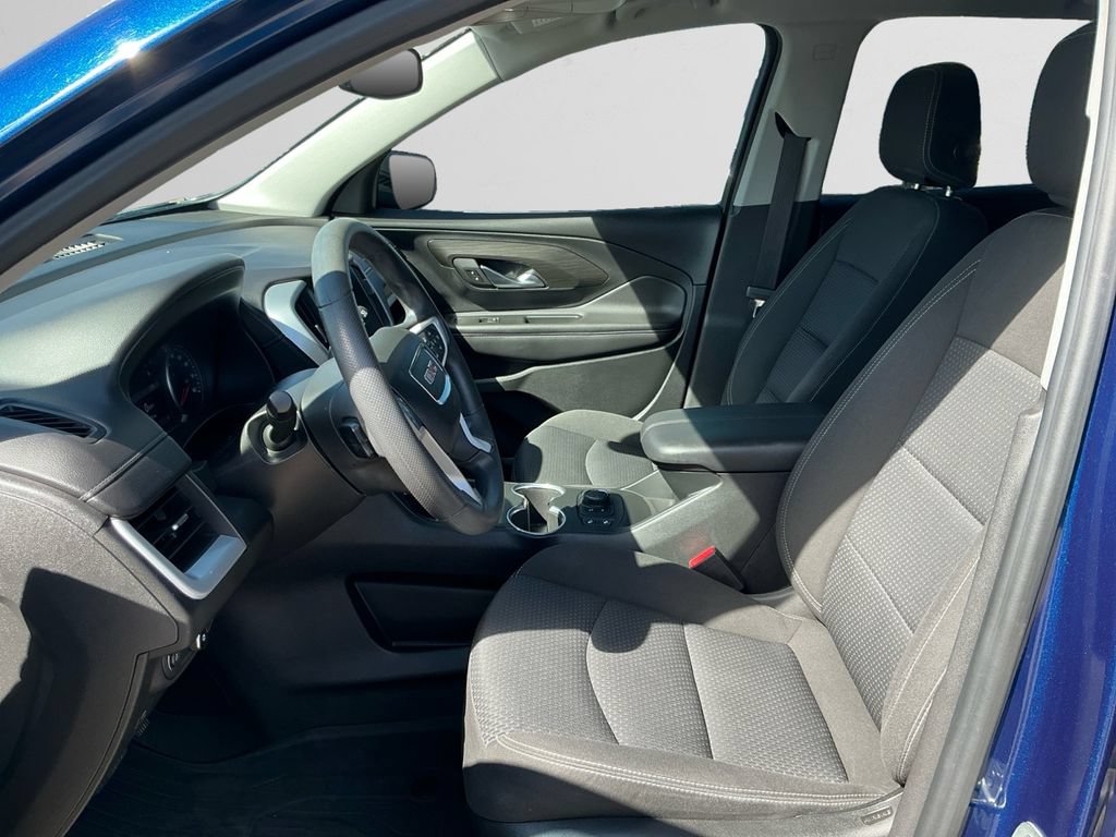 Used 2022 GMC Terrain SLE w/ Driver Convenience Package AWD/4WD image 9