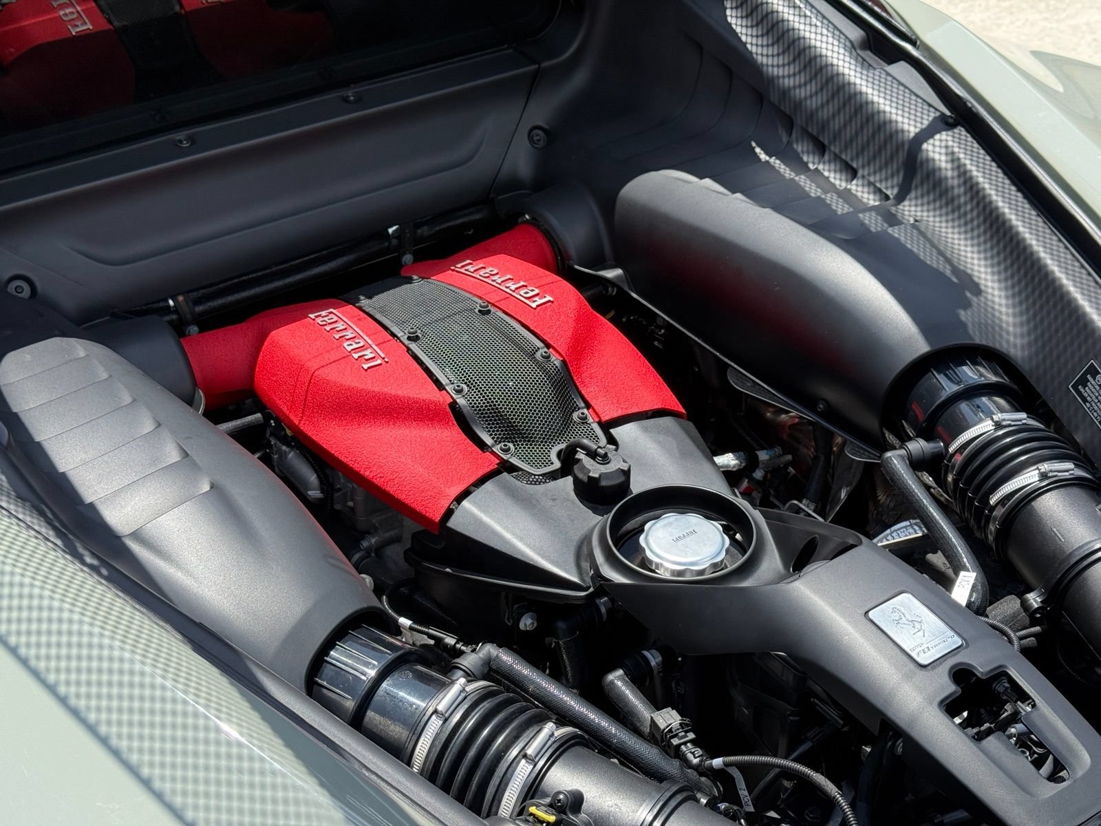Used 2020 Ferrari F8 Tributo RWD image 34