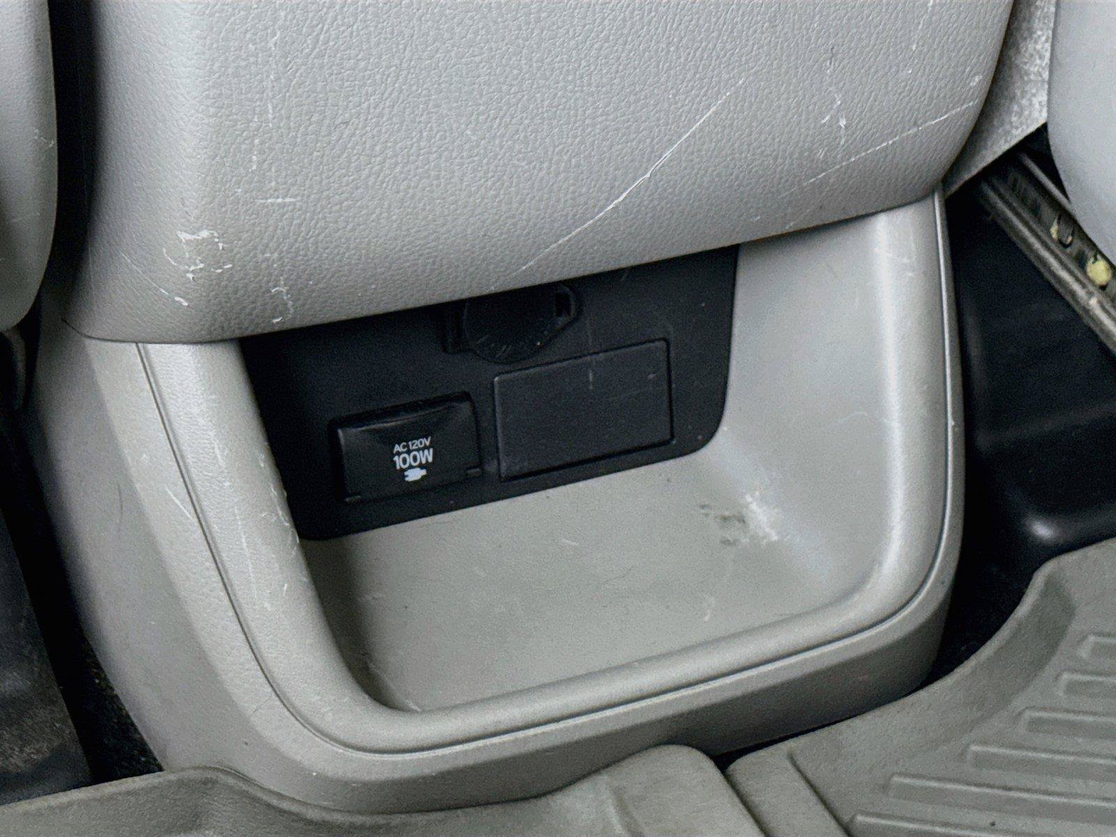 Used 2015 Toyota Highlander Limited FWD image 41
