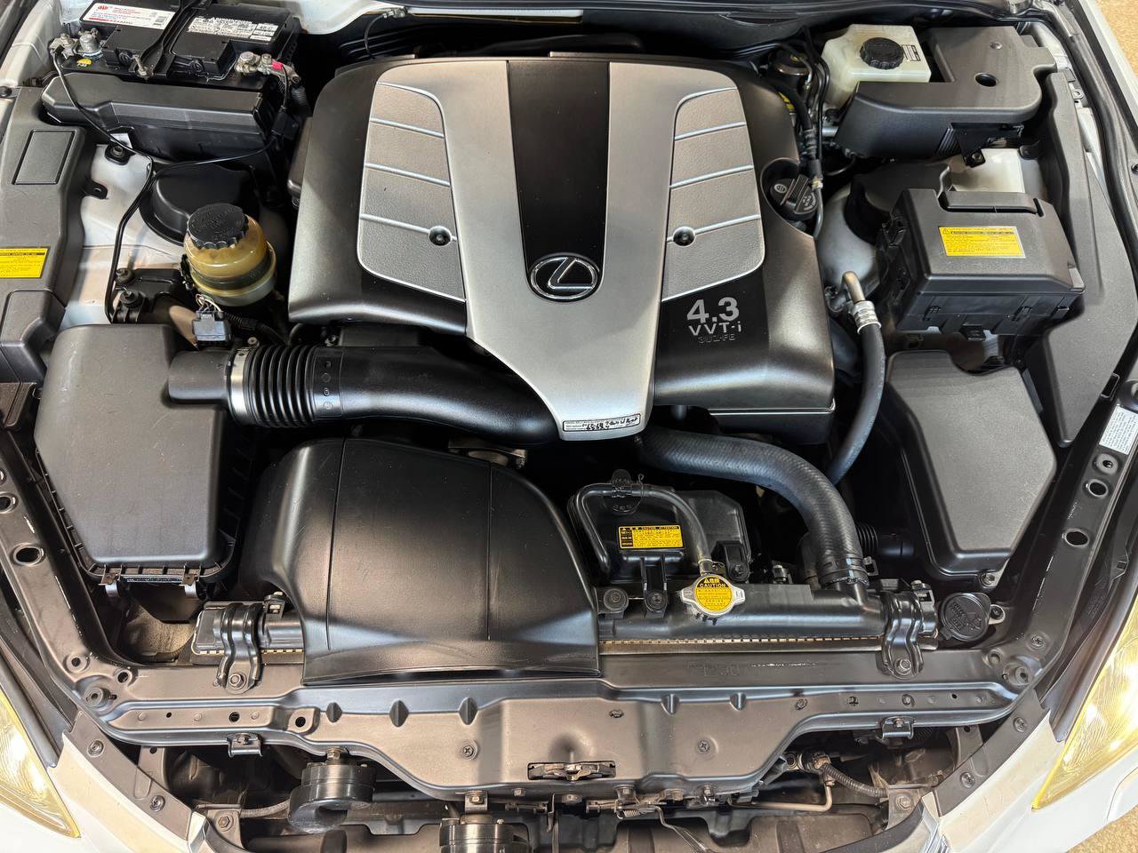 Used 2004 Lexus SC 430 Convertible RWD image 41