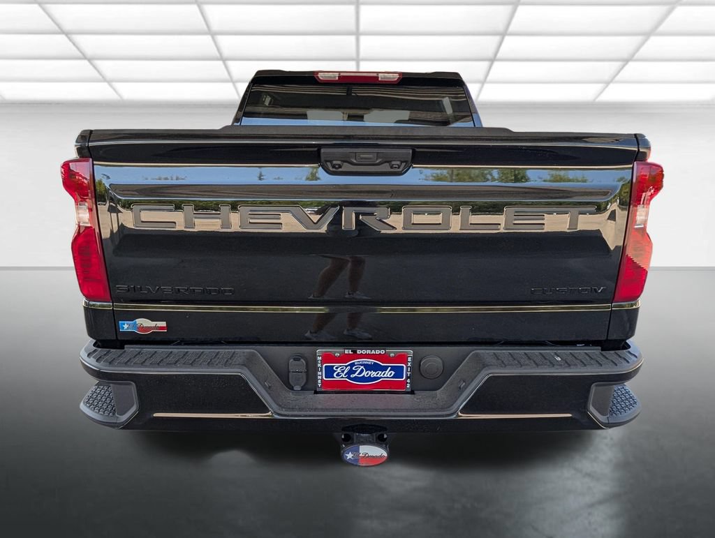 New 2026 Chevrolet Silverado 1500 Custom w/ LPO, Dark Essentials Package RWD image 24