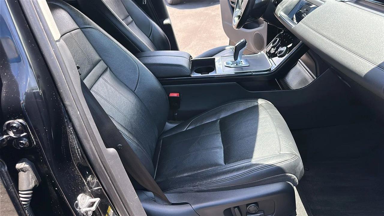 Used 2020 Land Rover Range Rover Evoque S AWD/4WD image 33