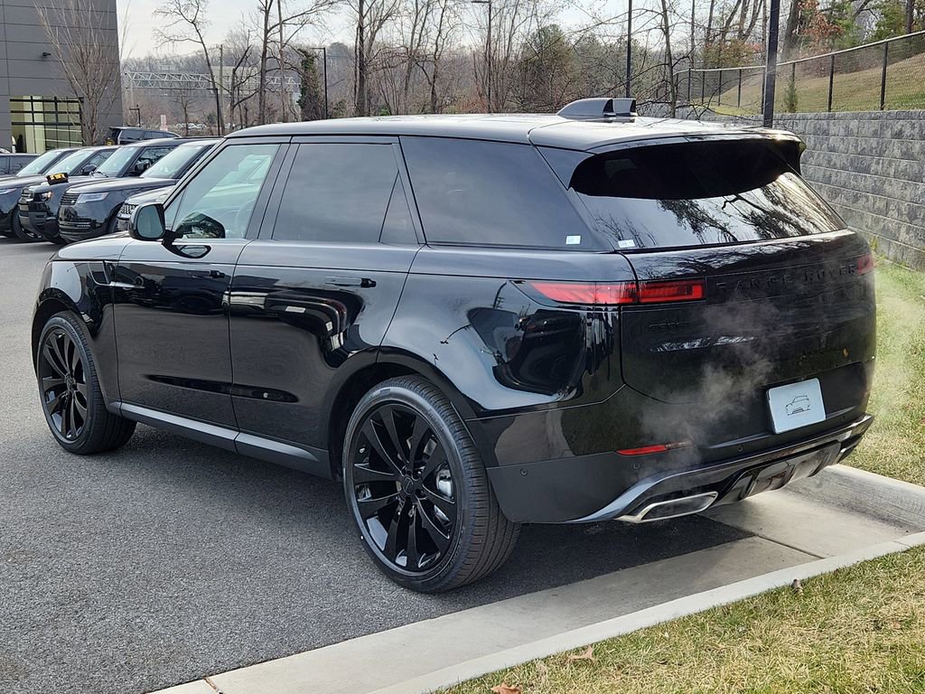 Used 2026 Land Rover Range Rover Sport SE image 12