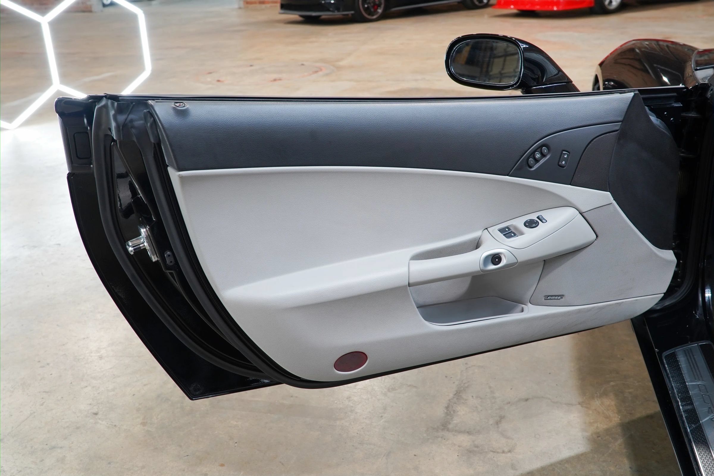 Used 2009 Chevrolet Corvette Coupe w/ Preferred Equipment Group RWD image 42