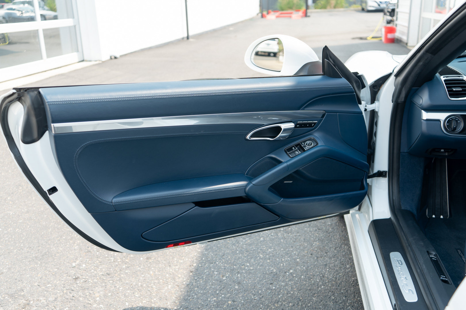 Used 2013 Porsche Boxster S RWD image 12