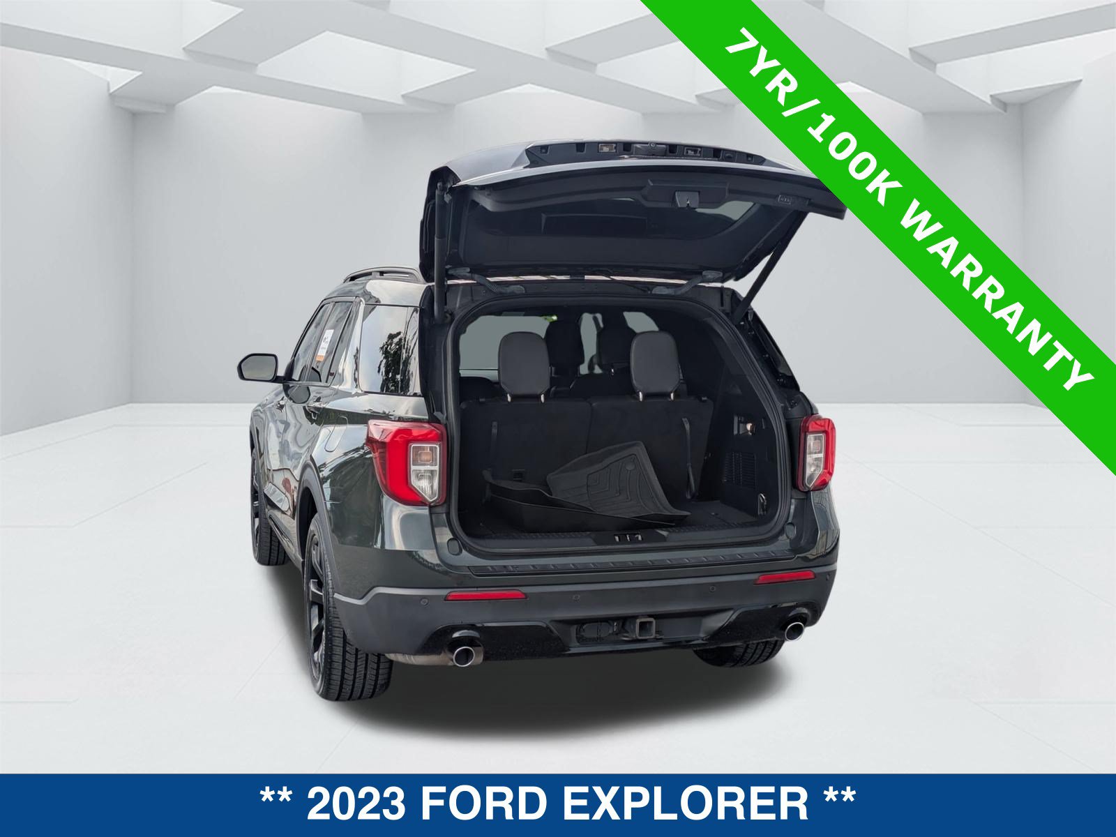 Certified 2023 Ford Explorer ST-Line w/ Class IV Trailer Tow Package RWD image 13