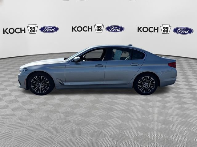 Used 2019 BMW 530i xDrive w/ Convenience Package AWD/4WD image 4