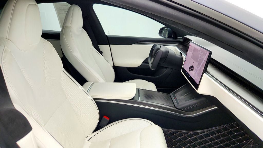 Used 2021 Tesla Model S Plaid image 29