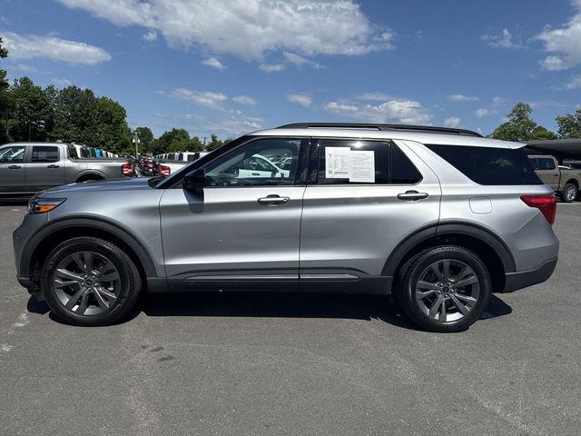 Used 2022 Ford Explorer XLT AWD/4WD image 5