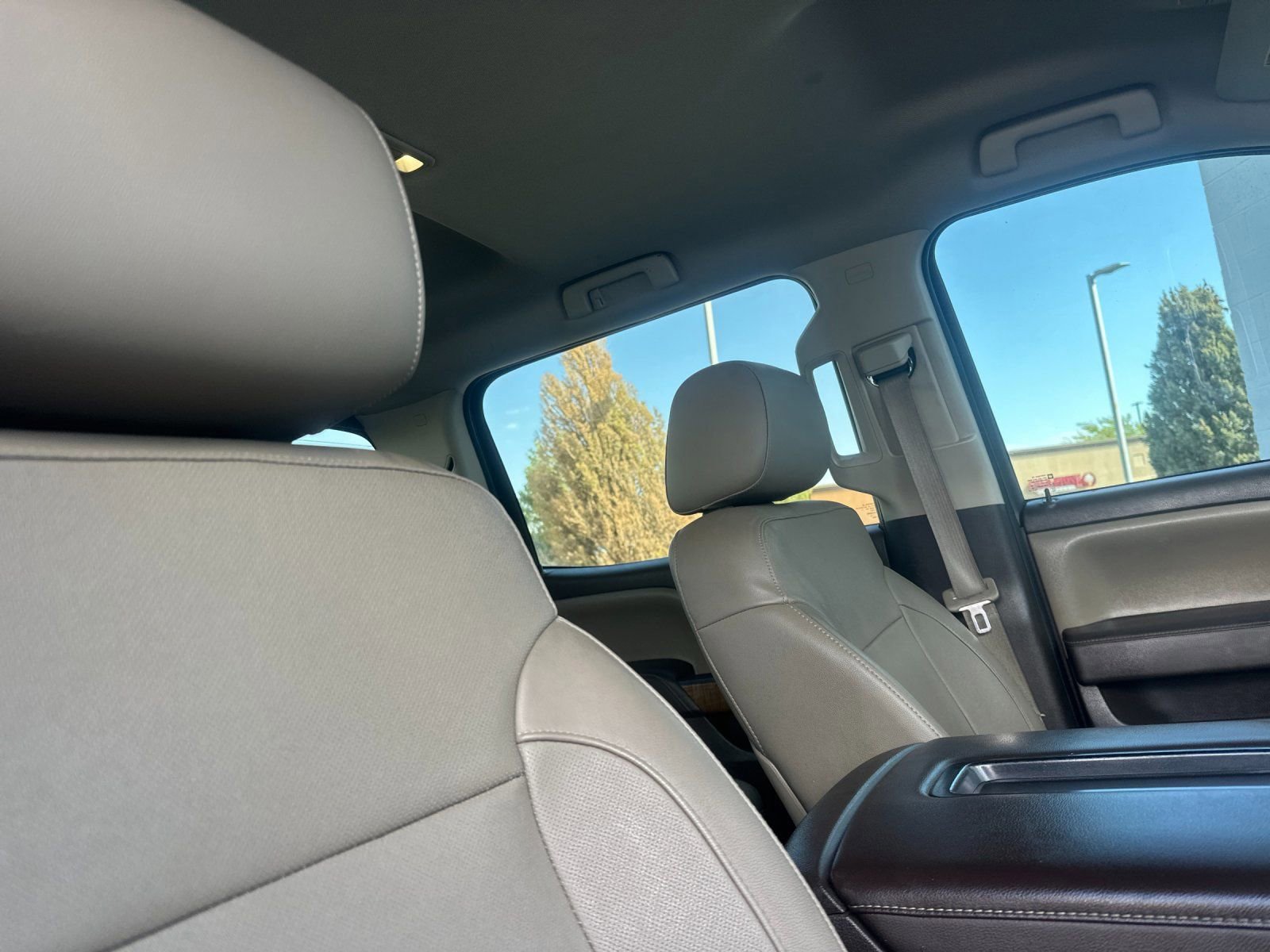Used 2015 GMC Sierra 1500 SLT w/ SLT Crew Cab Value Package AWD/4WD image 17