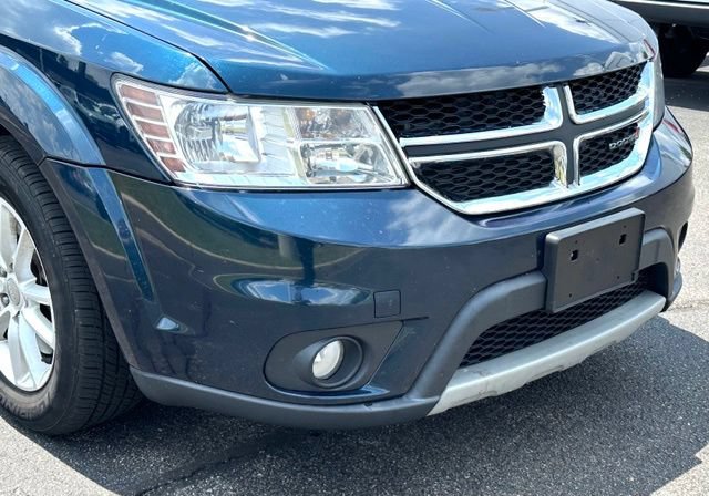 Used 2014 Dodge Journey SXT w/ Flexible Seating Group FWD image 2