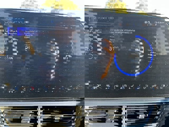 New 2024 Chevrolet Equinox EV LT image 25