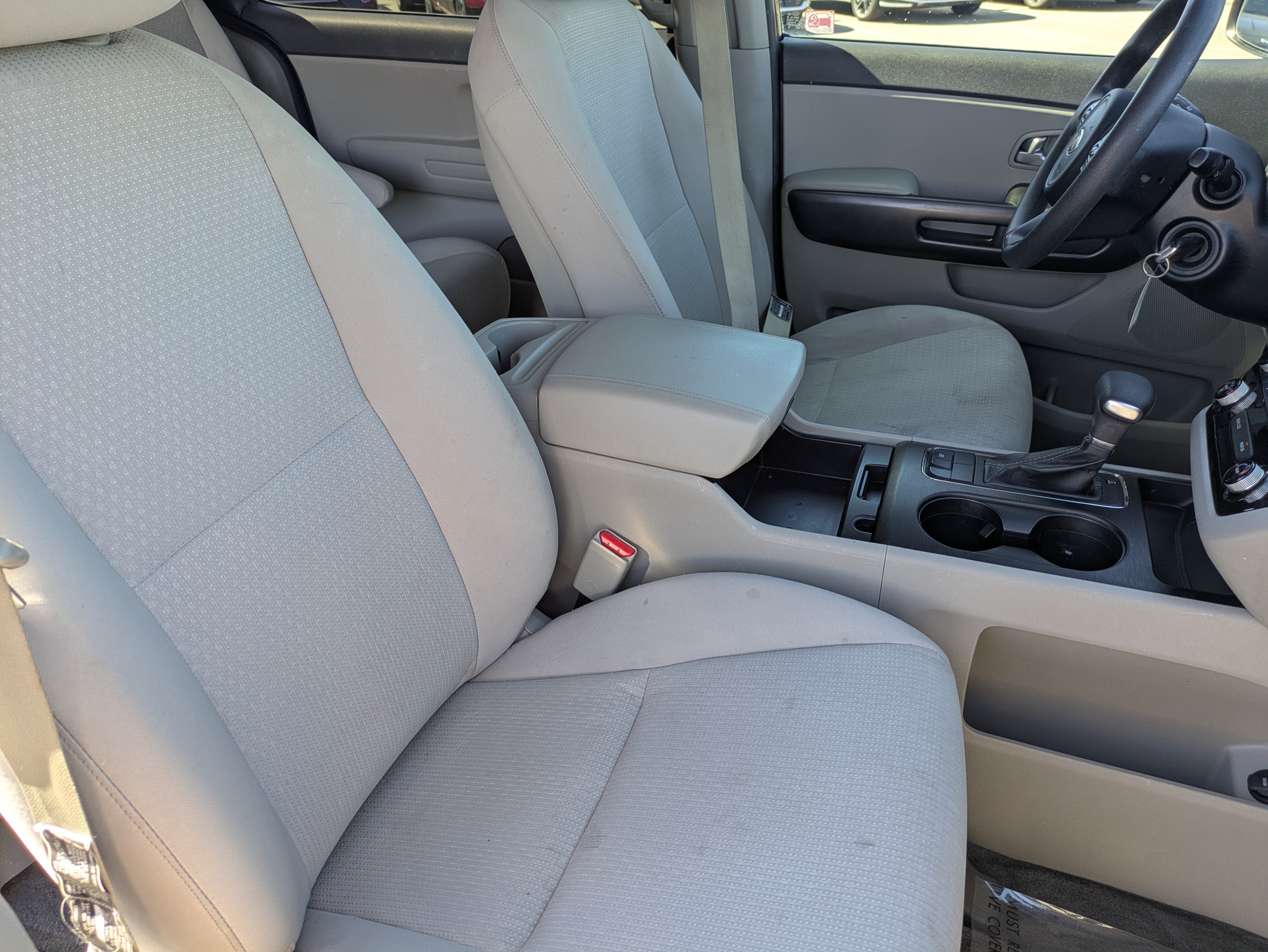 Used 2017 Kia Sedona L FWD image 11