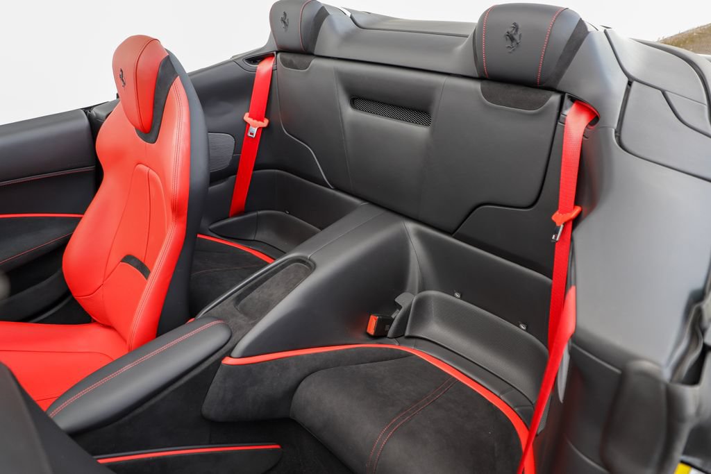 Certified 2025 Ferrari Roma Spider RWD image 26