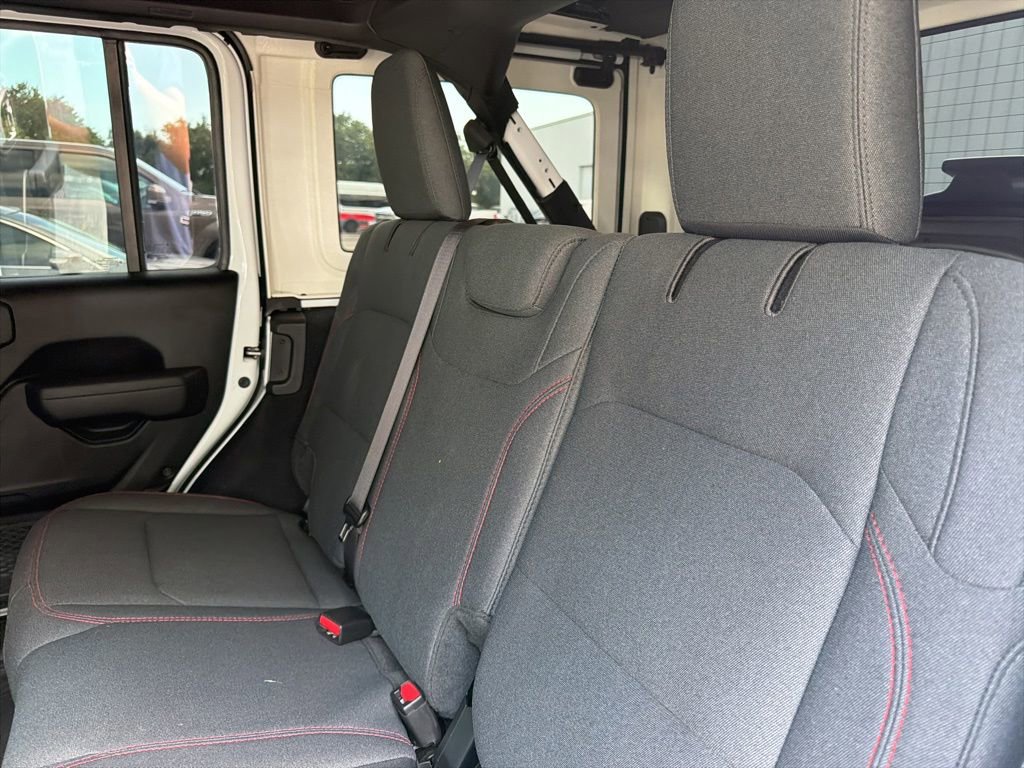 Used 2026 Jeep Wrangler Unlimited Rubicon w/ Safety Group AWD/4WD image 11