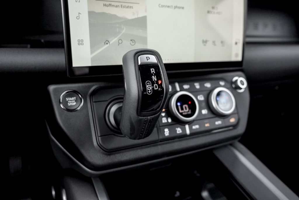 New 2026 Land Rover Defender 110 S AWD/4WD image 15