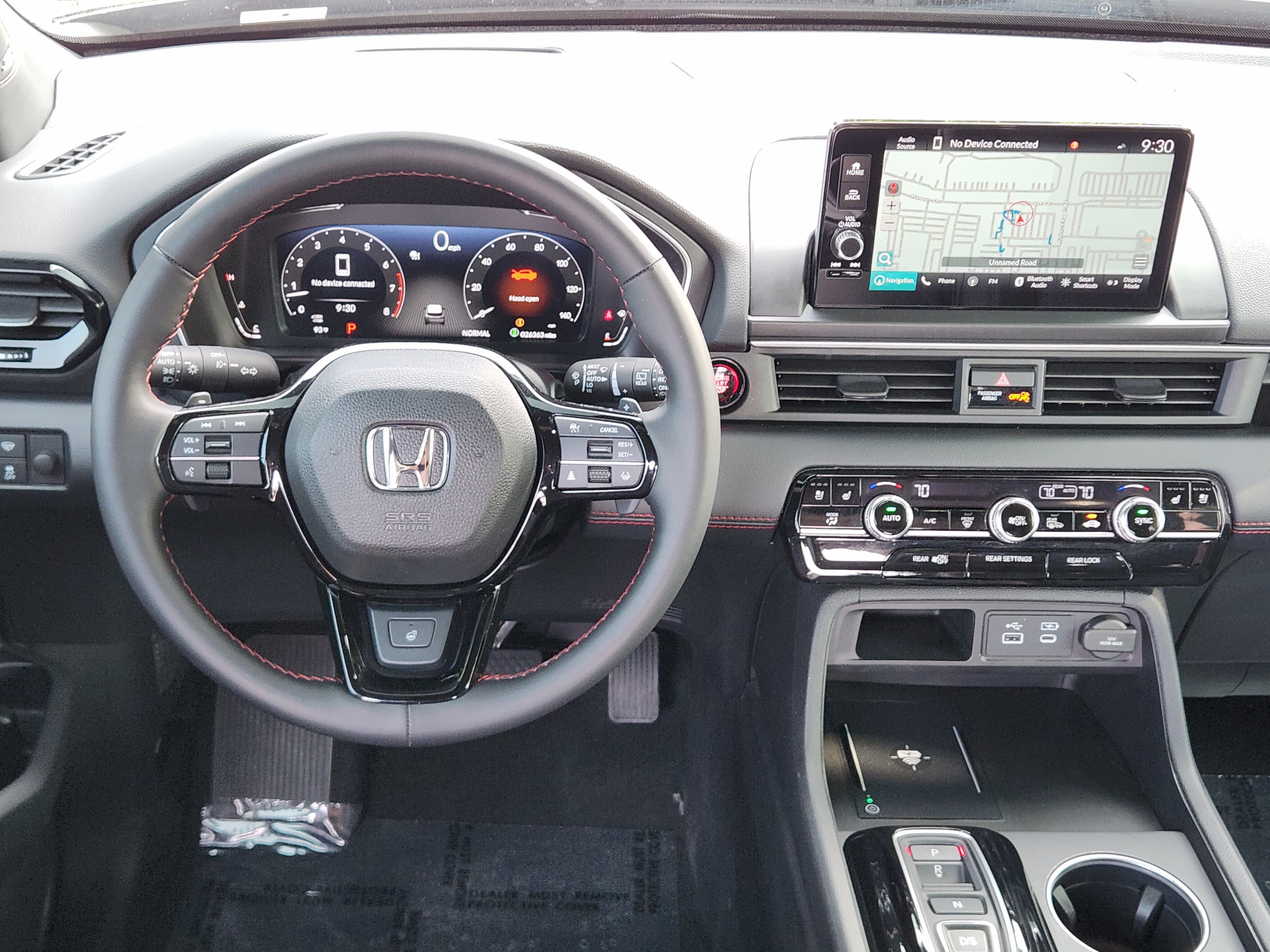 Used 2025 Honda Pilot Black Edition image 25