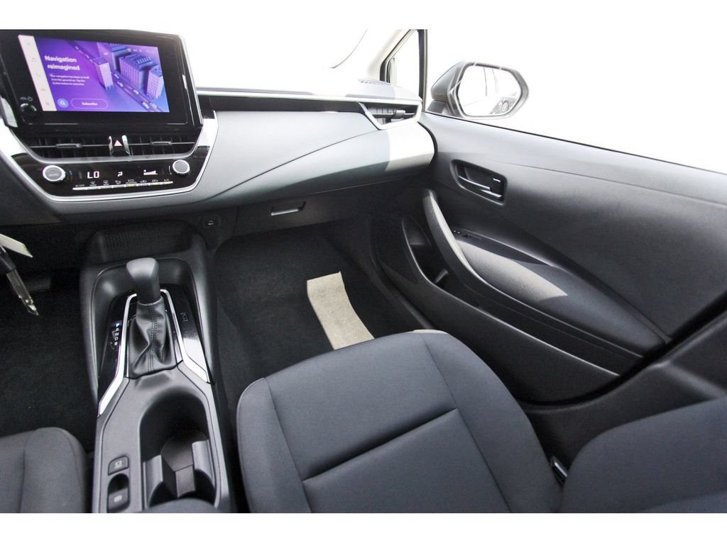 Used 2024 Toyota Corolla LE FWD image 10