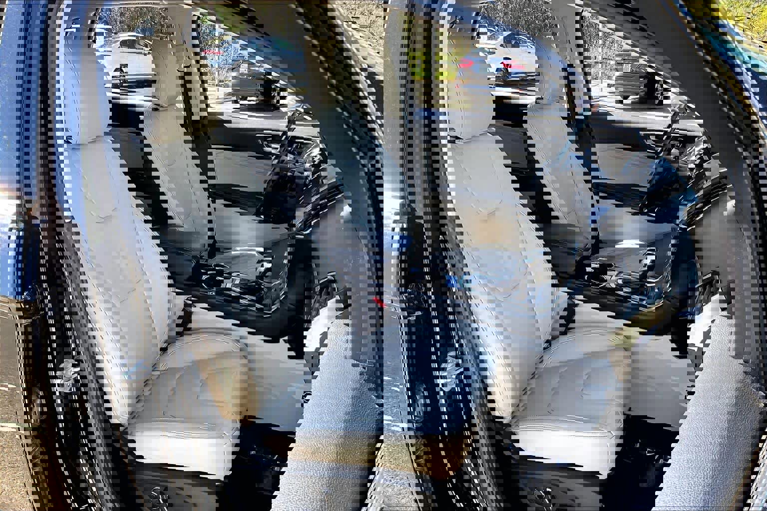 Used 2017 Ford Edge Titanium w/ Technology Package image 8