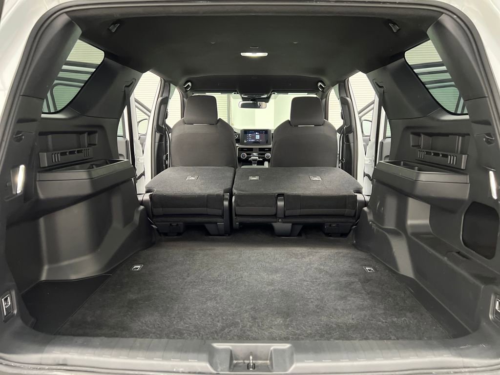 Used 2025 Toyota 4Runner SR5 image 29