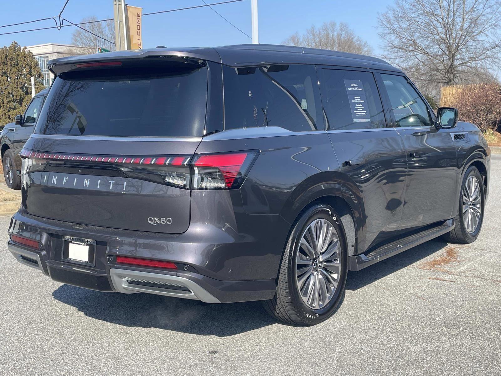 Certified 2025 INFINITI QX80 Luxe image 4