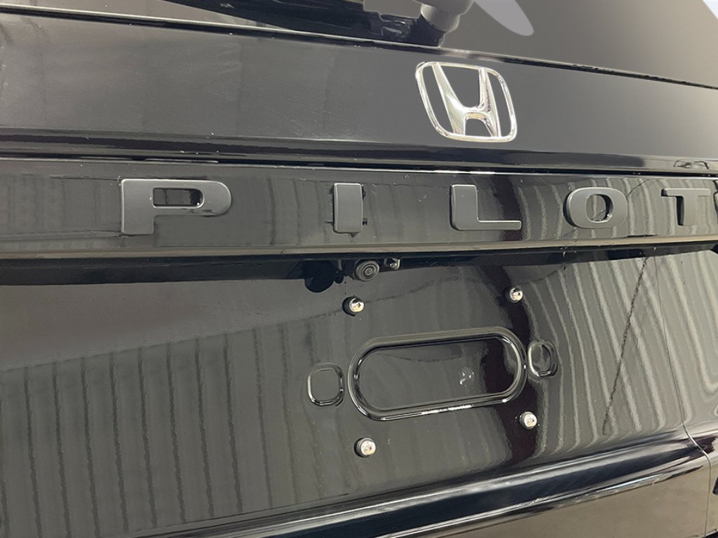 New 2026 Honda Pilot Black Edition image 9