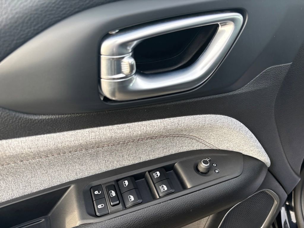 Certified 2023 Jeep Compass Latitude image 14