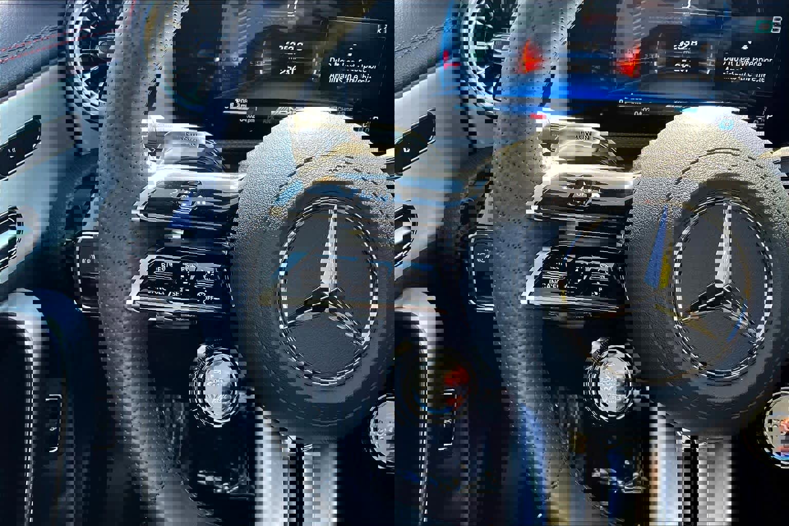 Used 2025 Mercedes-Benz CLA 35 AMG 4MATIC image 24