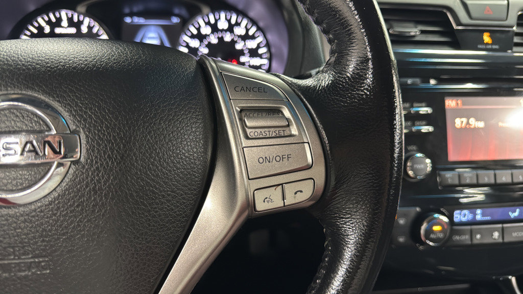 Used 2013 Nissan Altima 2.5 SV FWD image 24