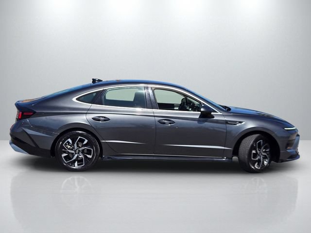 Used 2024 Hyundai Sonata SEL FWD image 3