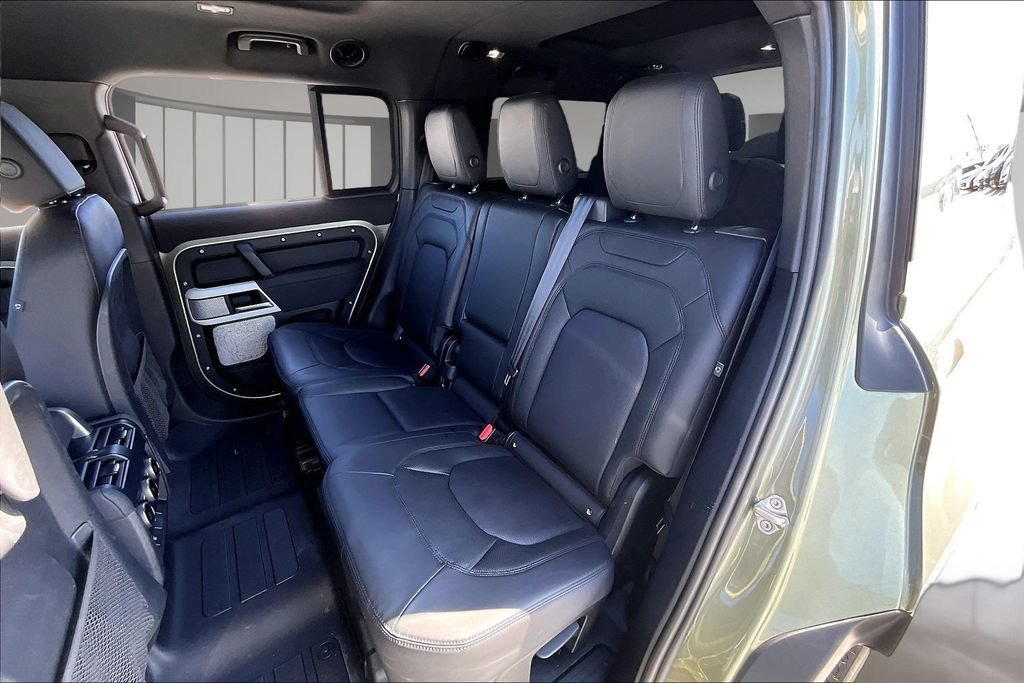 Certified 2023 Land Rover Defender 130 SE AWD/4WD image 20
