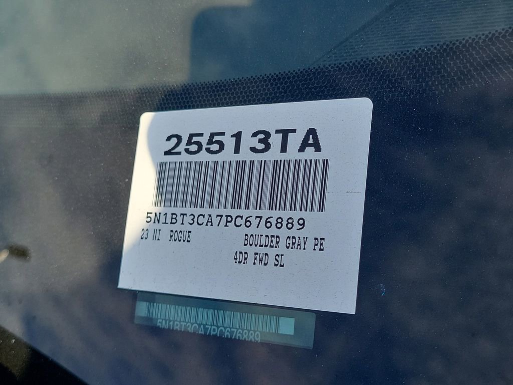 Used 2023 Nissan Rogue SL w/ SL Premium Package image 31