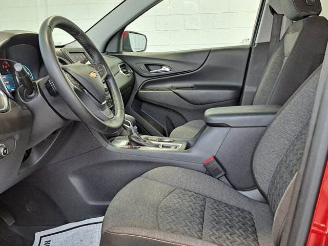 Used 2024 Chevrolet Equinox LT FWD image 23