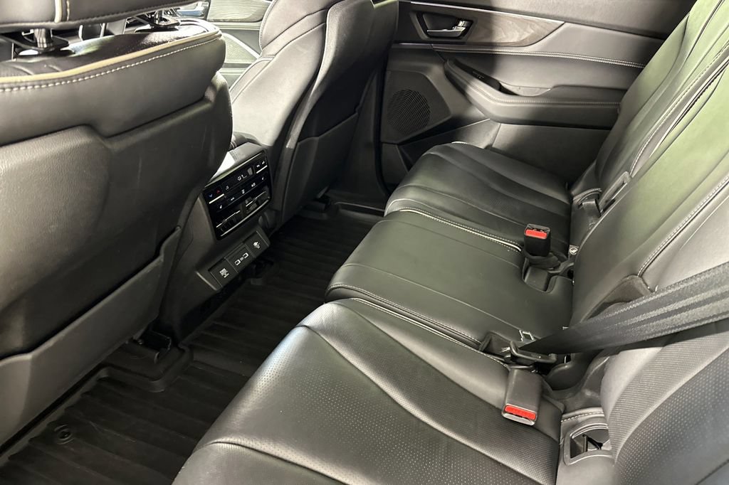 Used 2022 Acura MDX SH-AWD w/ Advance Package image 13