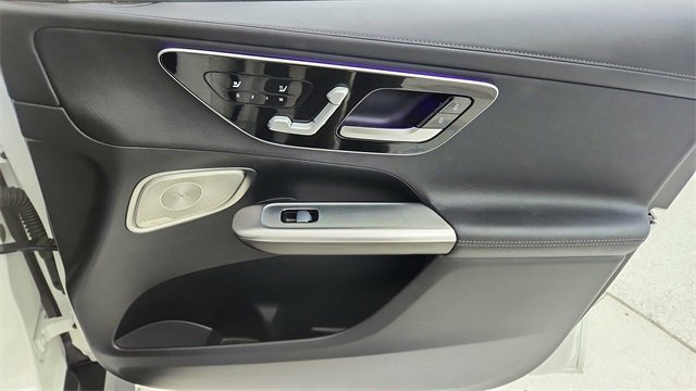 Used 2024 Mercedes-Benz GLC 300 4MATIC w/ AMG Line image 23