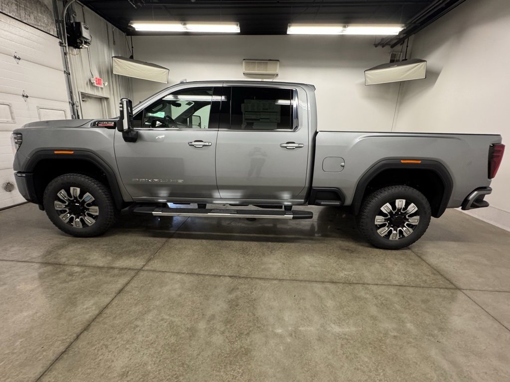 New 2025 GMC Sierra 2500 Denali w/ Max Trailering Package image 4
