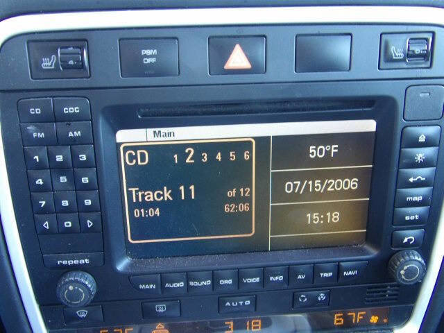 Used 2004 Porsche Cayenne Turbo image 16