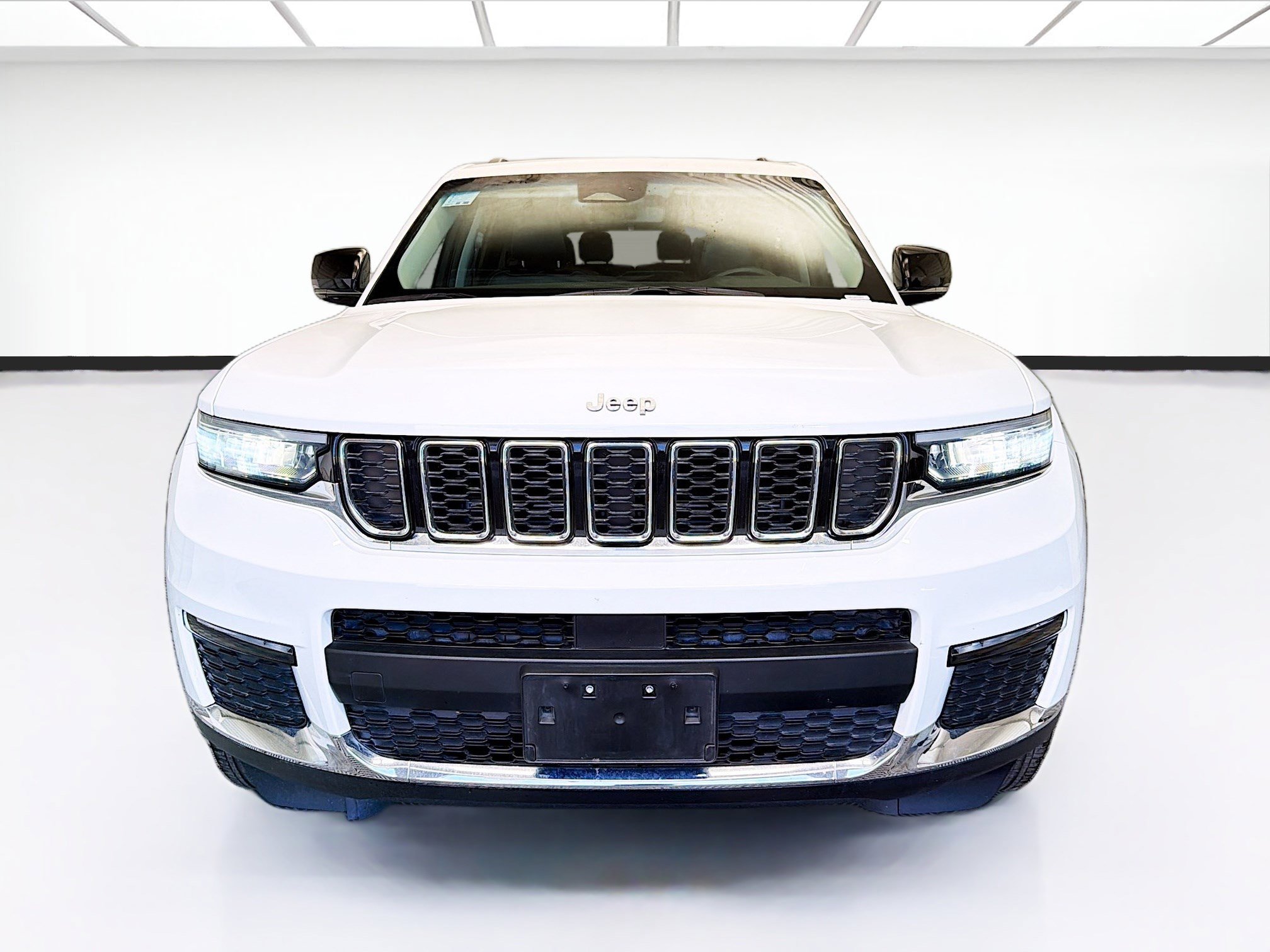 Used 2021 Jeep Grand Cherokee L Limited AWD/4WD image 2