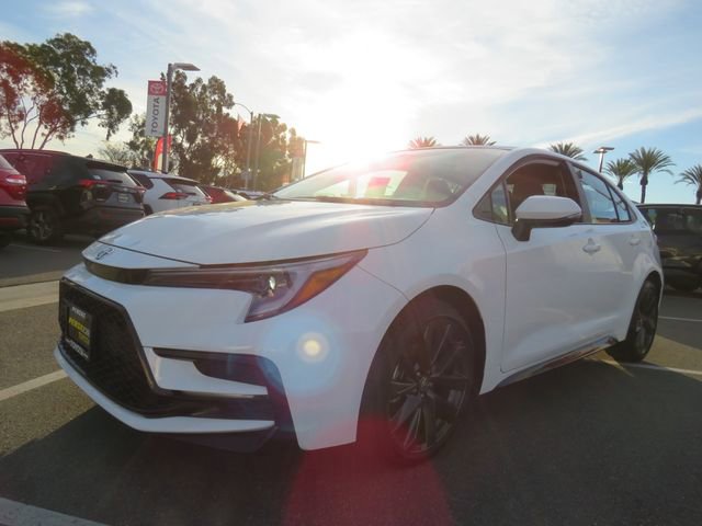 Certified 2026 Toyota Corolla SE image 3