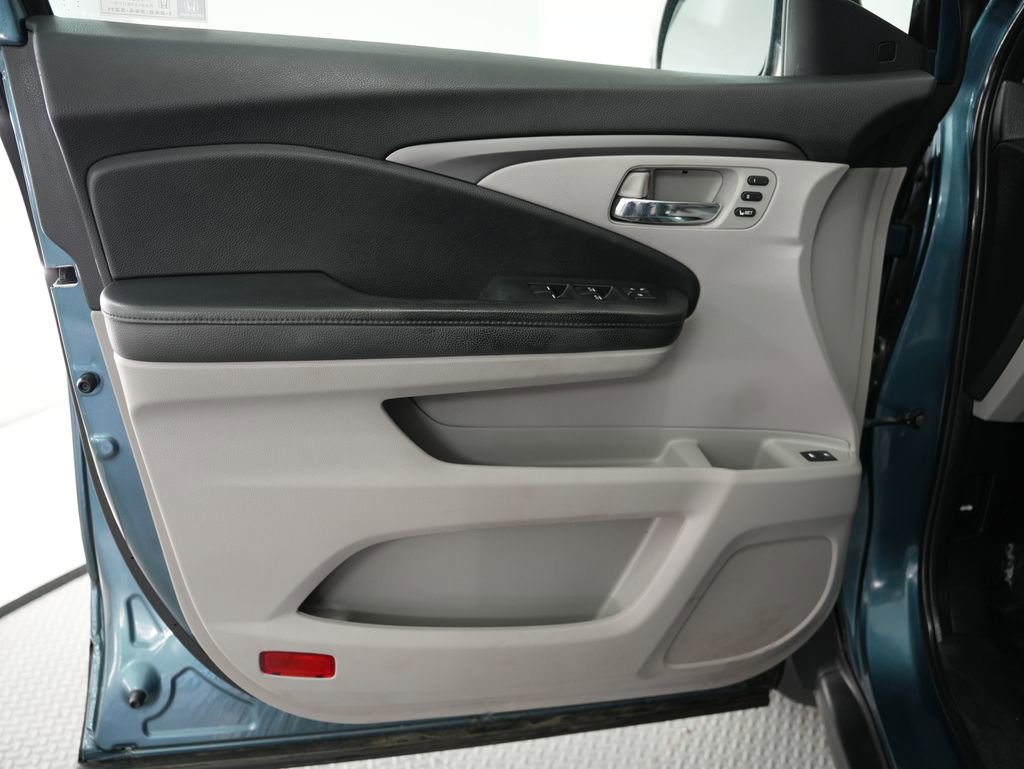 Used 2021 Honda Pilot Special Edition image 41