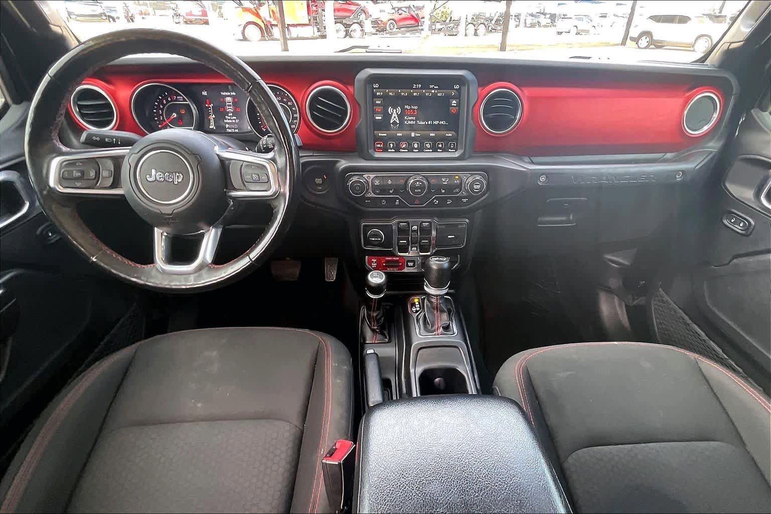 Used 2019 Jeep Wrangler Unlimited Rubicon w/ Dual Top Group AWD/4WD image 14