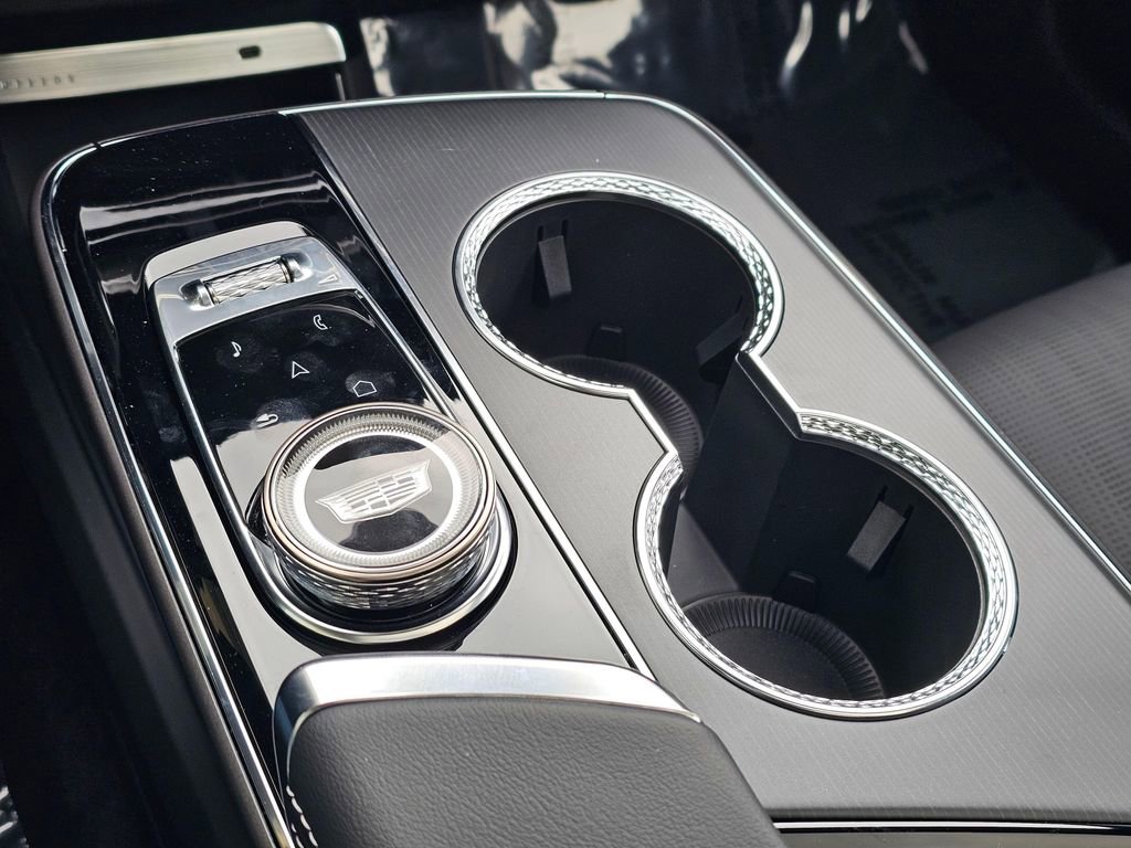 New 2026 Cadillac Lyriq Sport AWD/4WD image 32