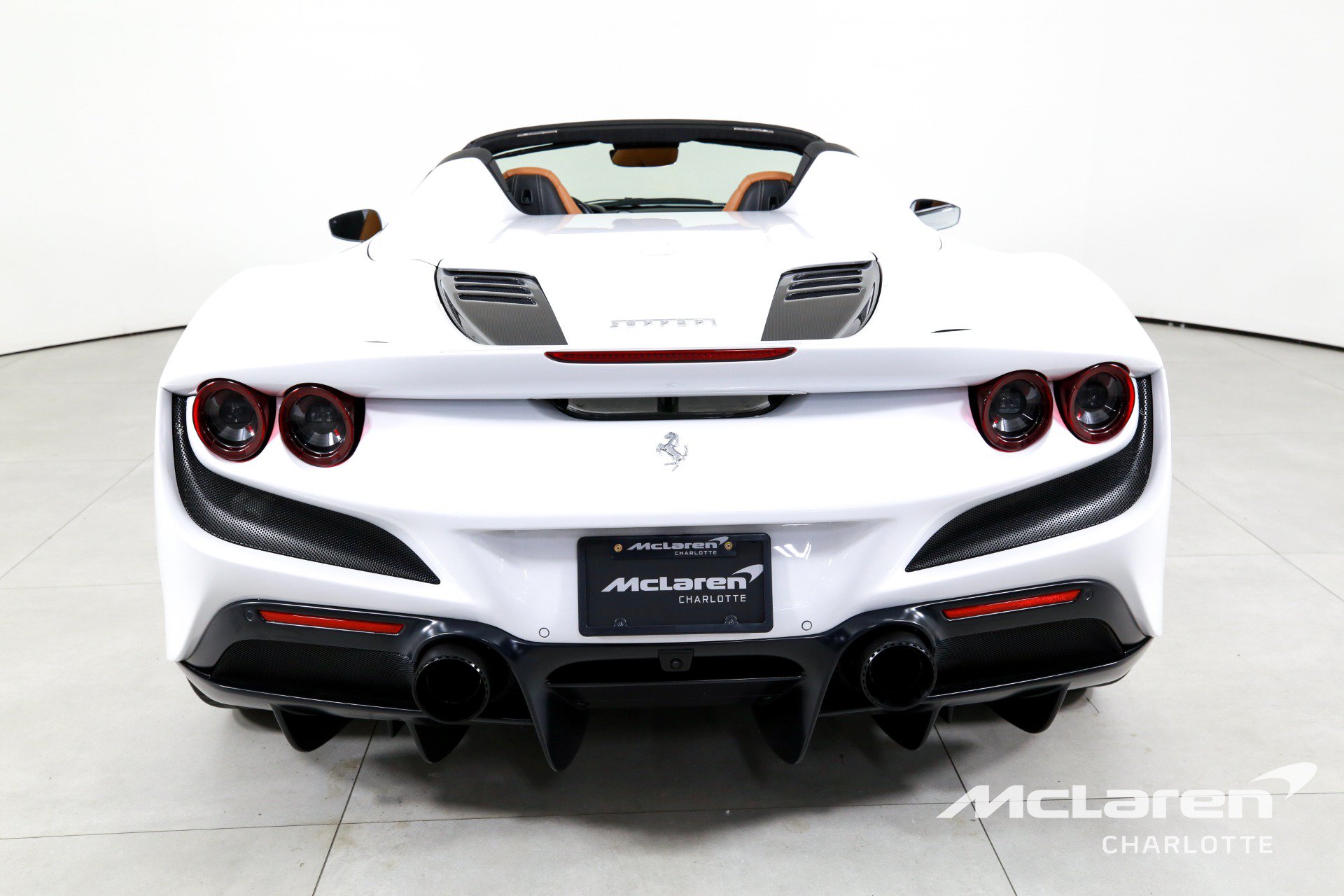 Used 2023 Ferrari F8 Tributo RWD image 8