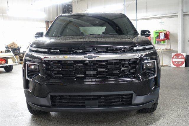 New 2025 Chevrolet Traverse LT w/ LPO, Floor Liner Package image 2