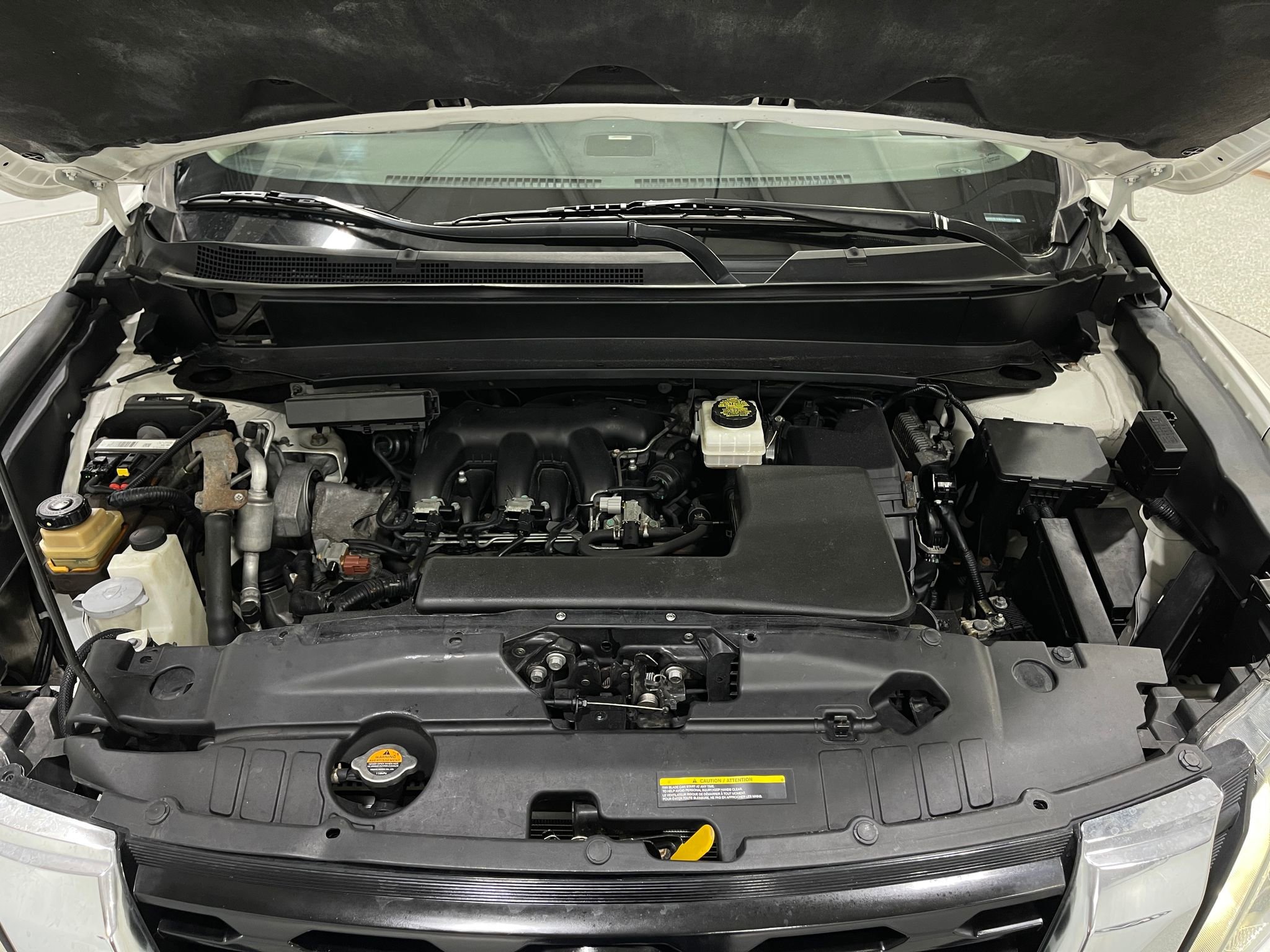 Used 2019 Nissan Pathfinder Platinum w/ Cargo Package image 27