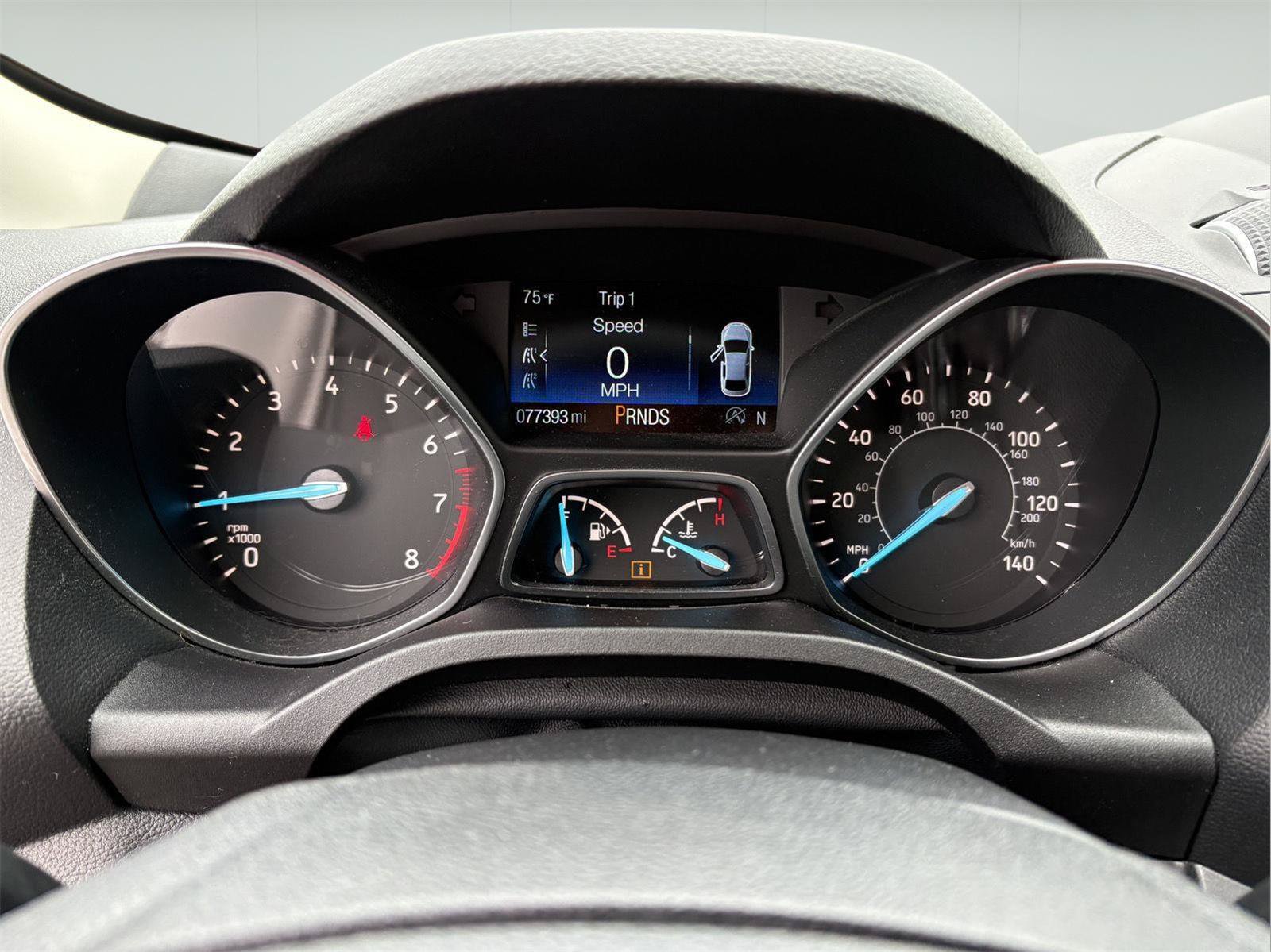 Used 2019 Ford Escape SE FWD image 11