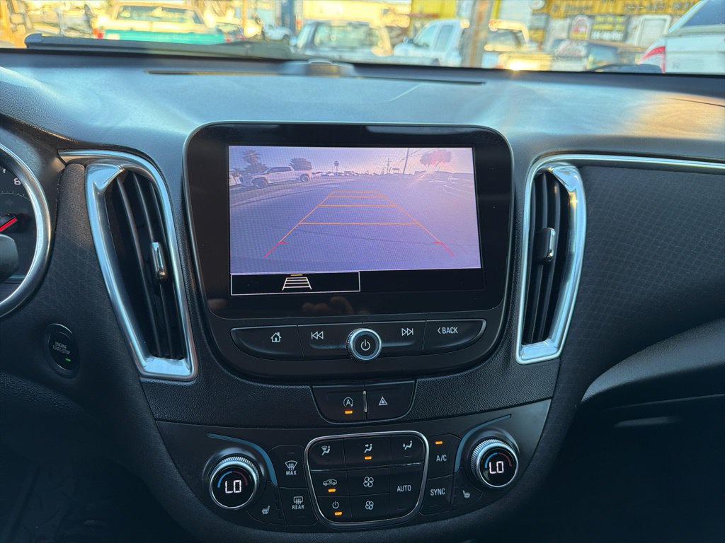 Used 2021 Chevrolet Malibu LT FWD image 25