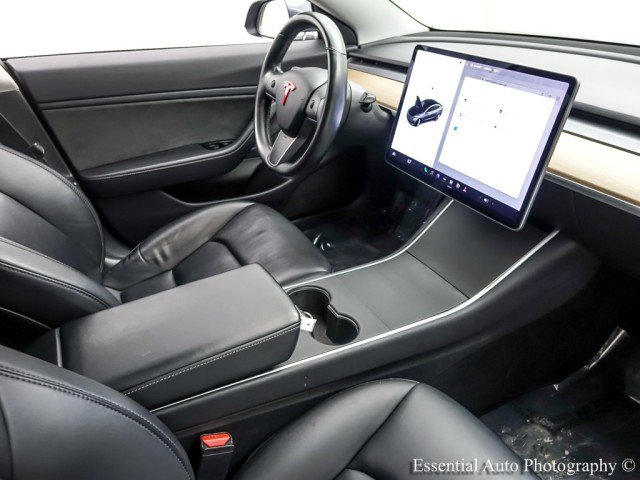 Used 2019 Tesla Model 3 Standard Range Plus image 40