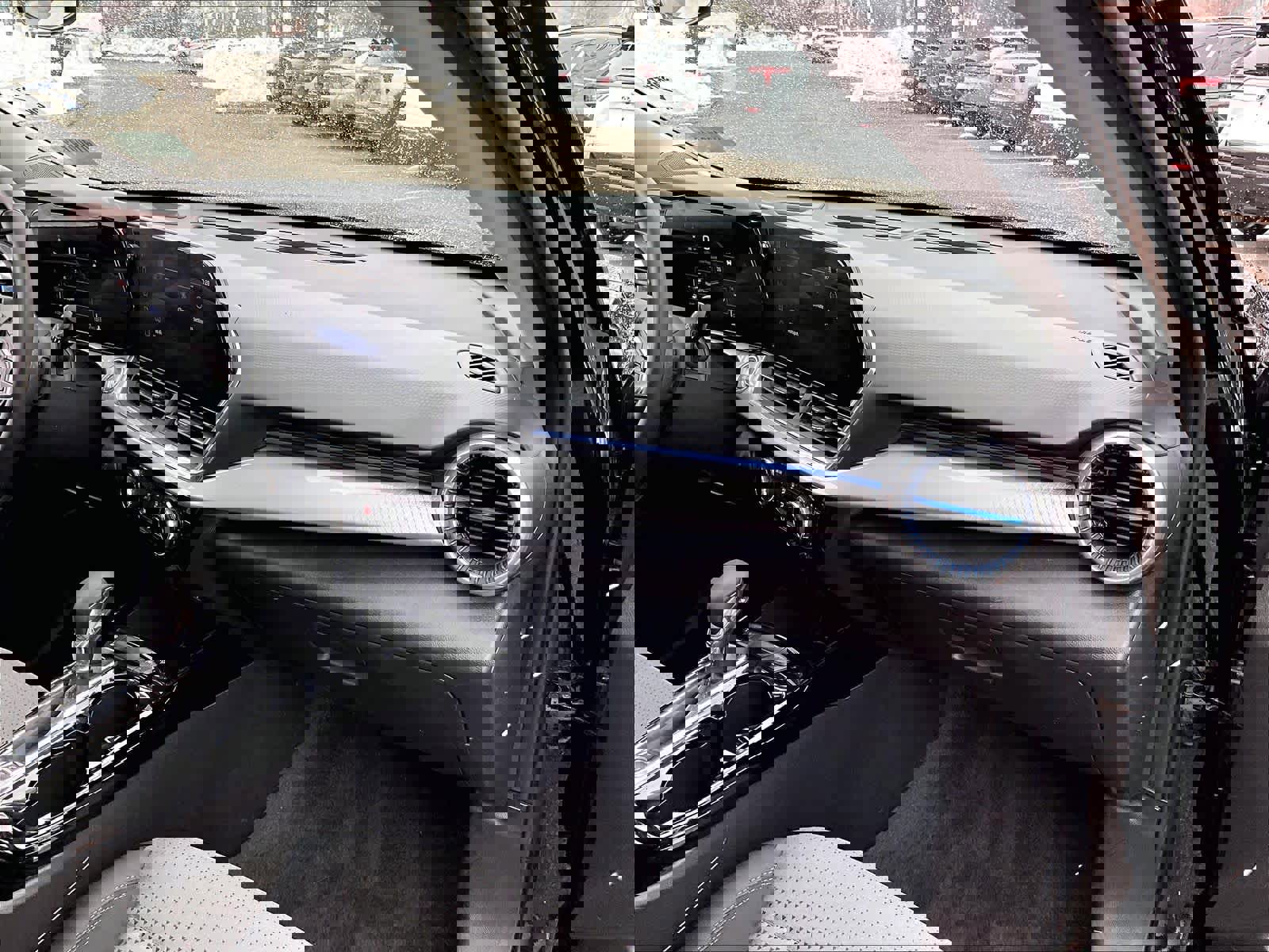 Used 2025 Chevrolet Trax LT w/ LT Convenience Package image 13